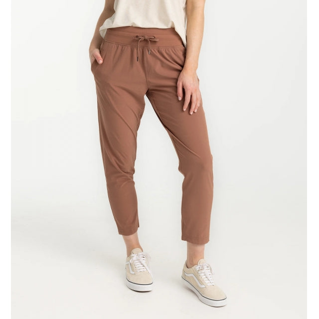 Free Fly Apparel Women&#39;s Breeze Cropped Pant 637 Baltic Amber